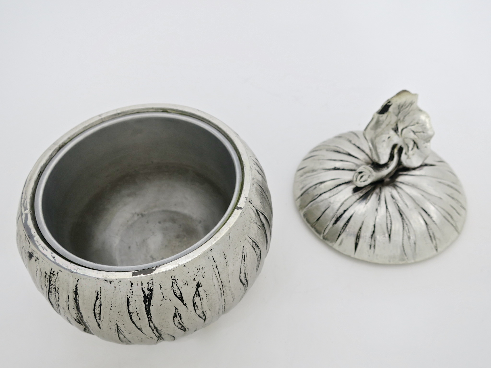 icebucket eisbehälter  kürbis pumpkin halloween mauromanetti münchen kaufmuseum munich glamour hollywood tableware tischdekoration tableware dinner party buffet