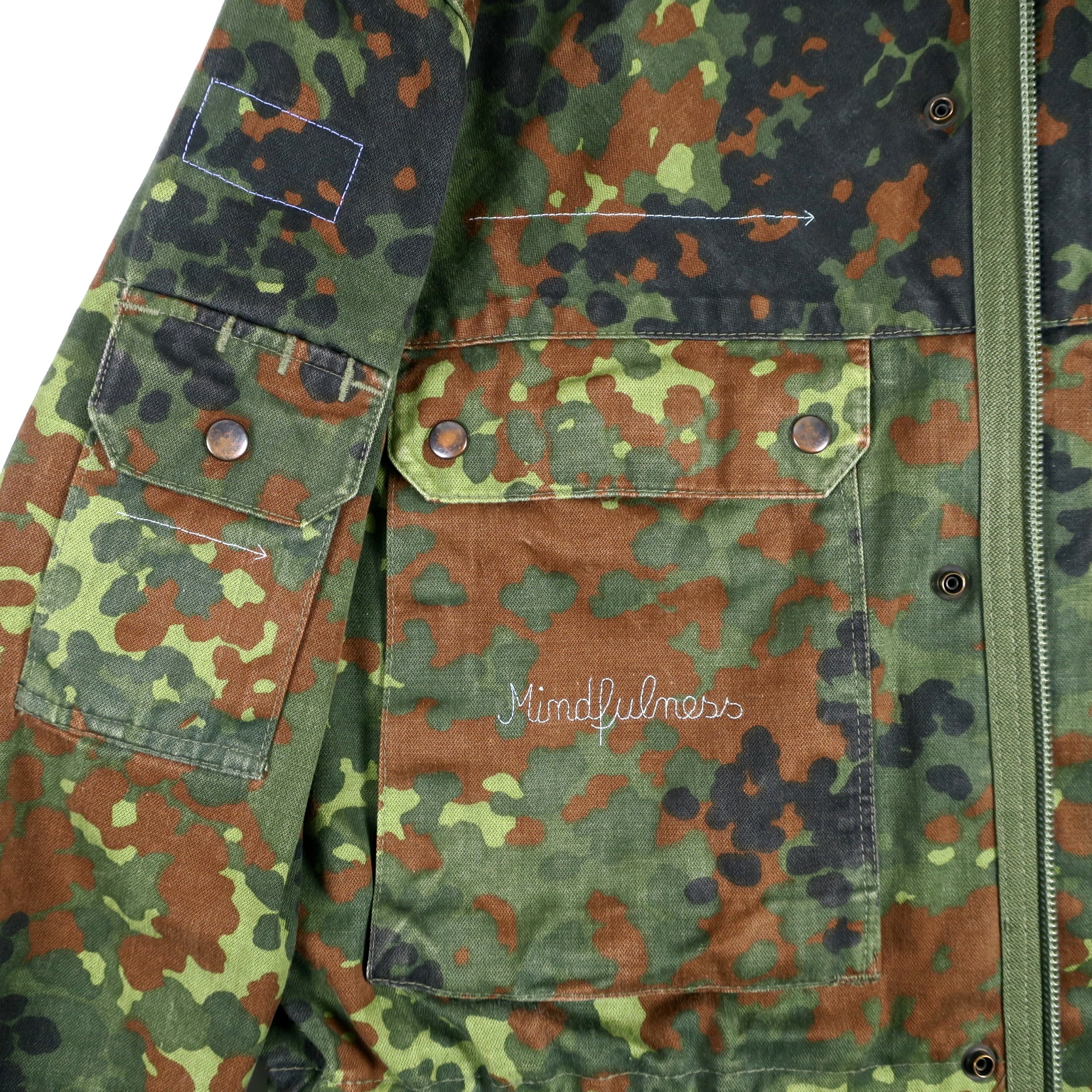 camouflage camo statementfashion vegan hunting deer ethicalfashion fair fashion upcycle animallover parka embroidery handbestickt stickerei