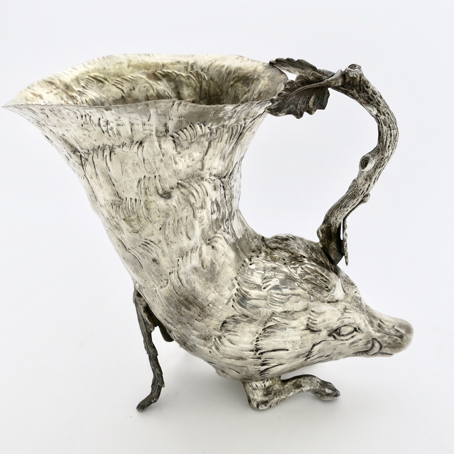 Gabriella crespi kaufmuseum wildschwein jägerobjekt wildboar crespi dior home dior seventies gabriellacrespi hollywood regency hollywoodregency neobarock hunters tablesetting tischkultur womandesigner designlegende 
