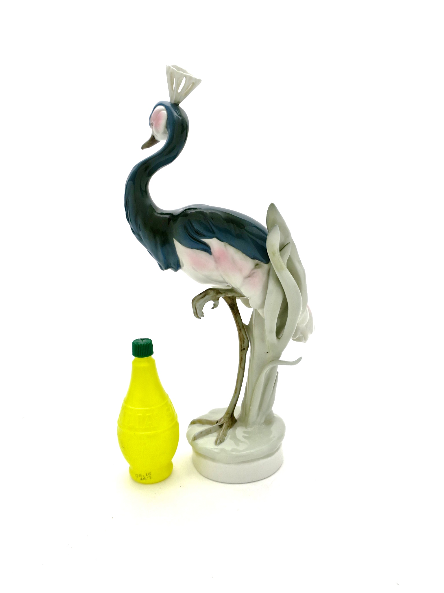 pfau kronenkranich paradiesvogel bird vogel exotisch keramik kaufmuseum münchen krone ceramique figur skulptur
