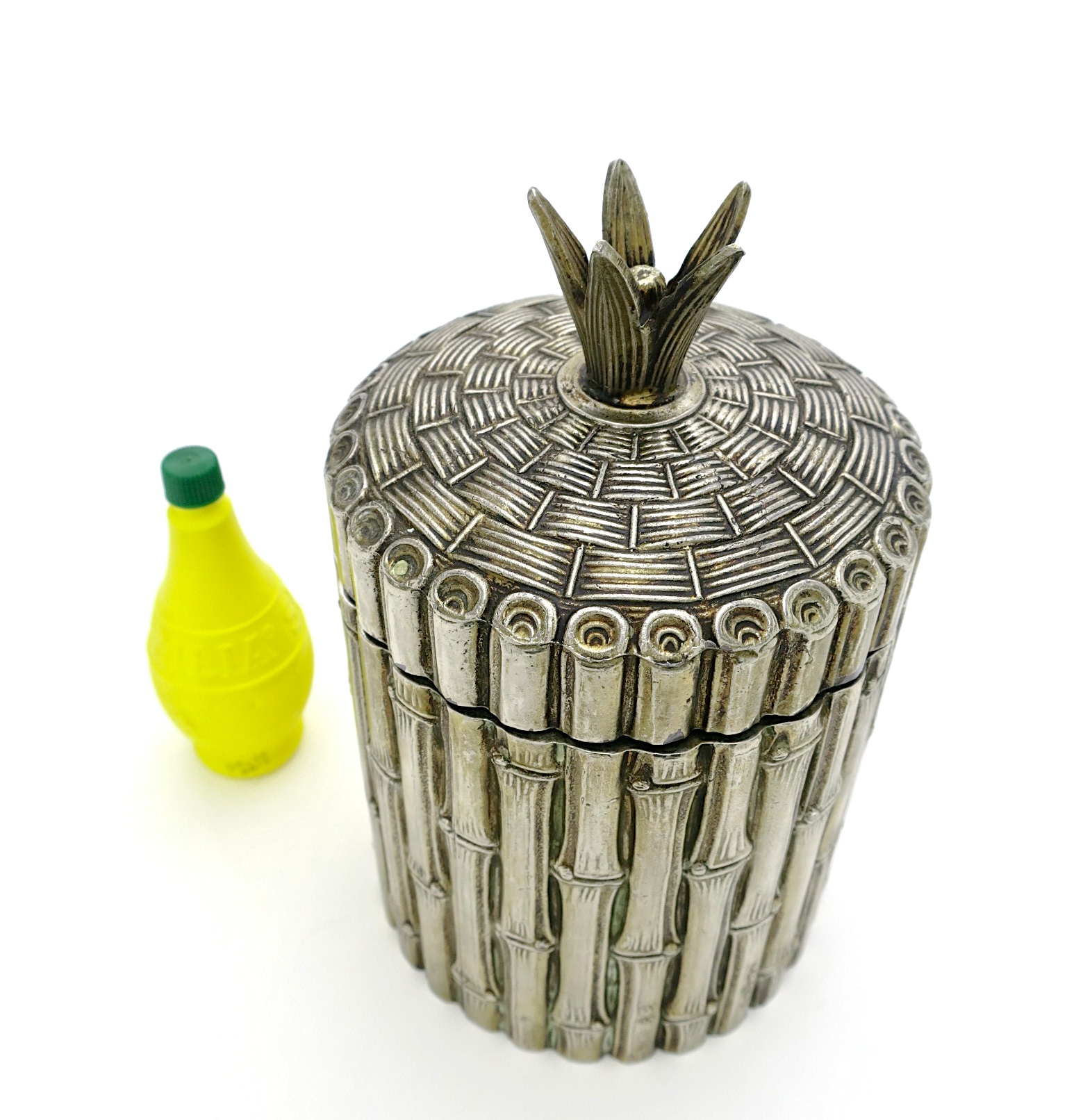 bambus bamboo bambu hollywood glamour icebucket eiskühler stylish interior arctic tropic savetheplanet maketheplanetgreatagain