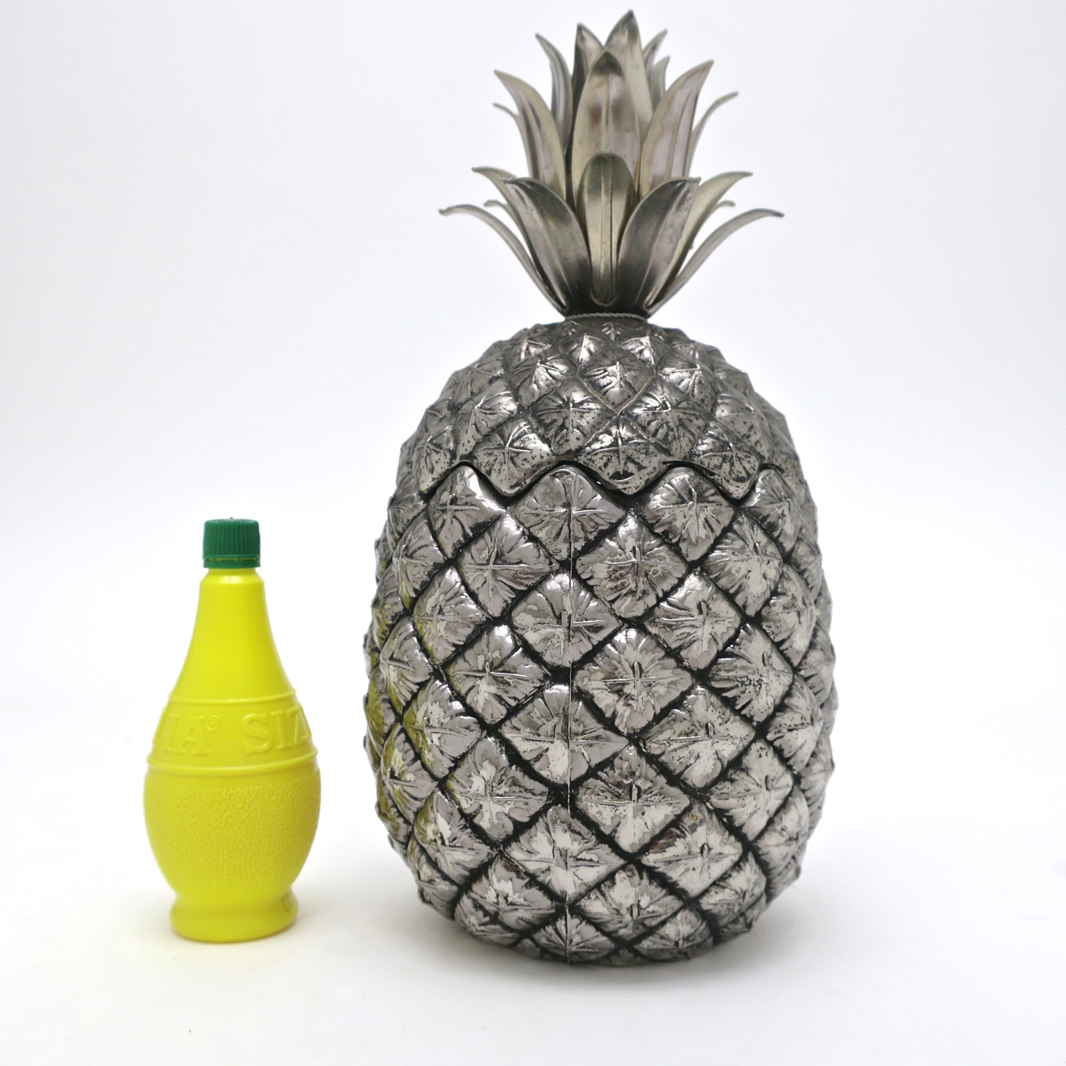 Ananas pineapple ice bucket hollywood regency glamour kaufmuseum münchen palm springs interior barware cocktails bartender mixology mauro manetti hochzeitsgeschenk hochzeit