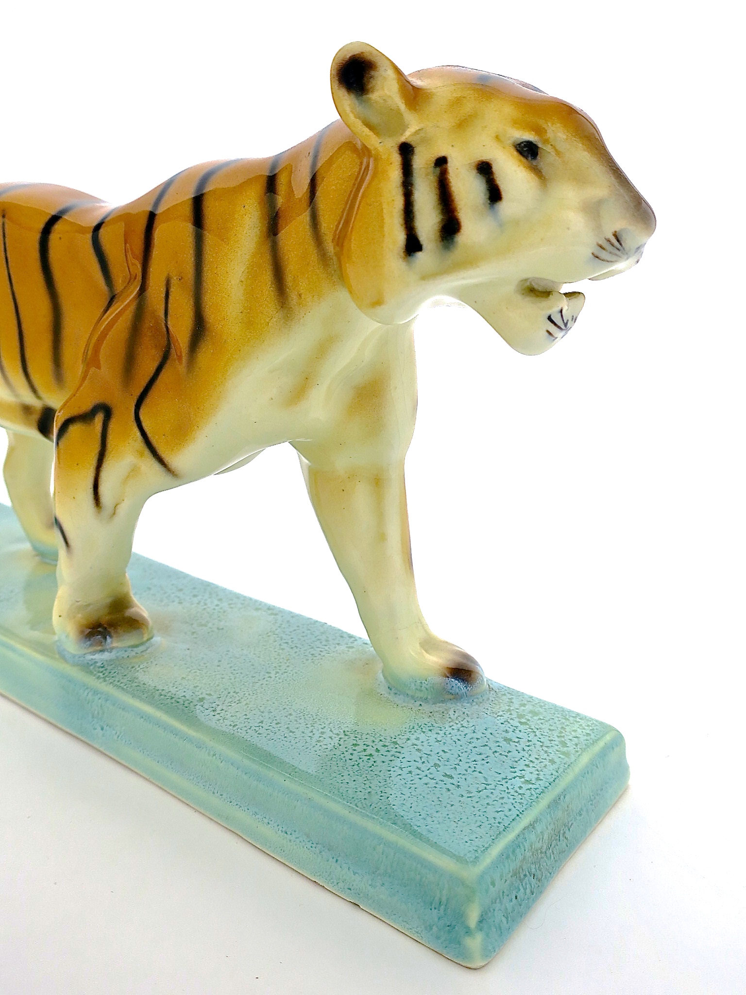 tiger keramik ditmarurbach interior styling wildlife exotic animals vintage antik design kaufmuseum münchen munich figure porzellan