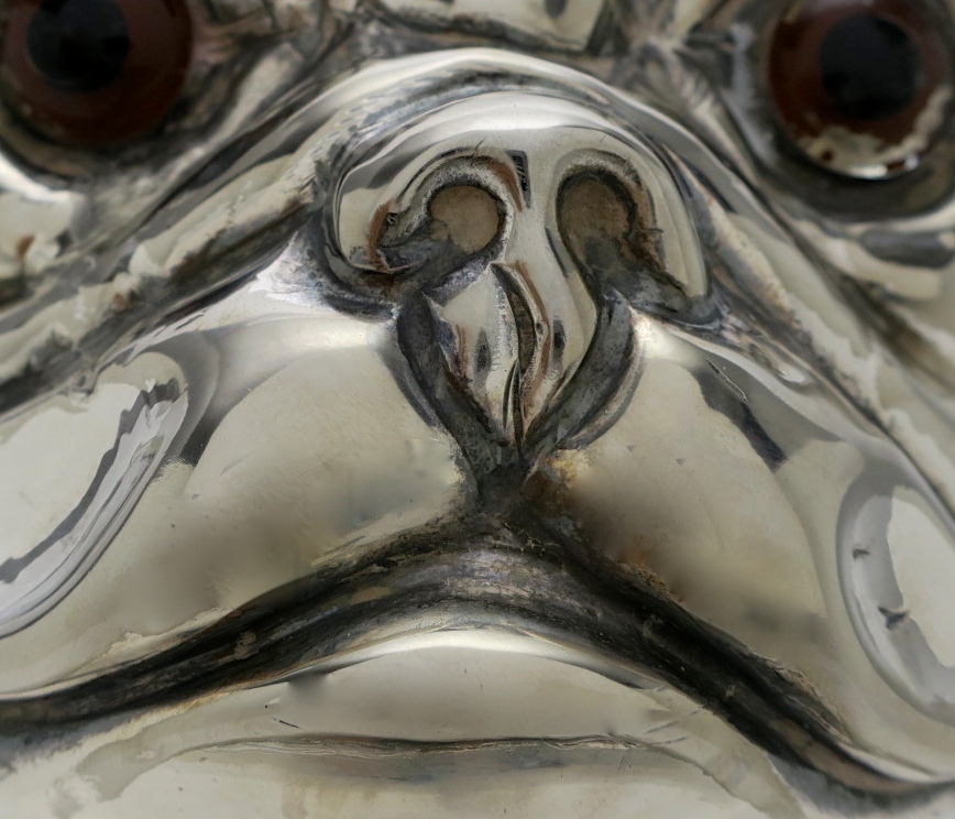 mops bulldogge bulldog pug ice bucket cocktails bartender barware barbedarf kaufmuseum bar equipment eiskühler ice eis versilbert cocktailbar buffet interior inneneinrichtung charakter charme