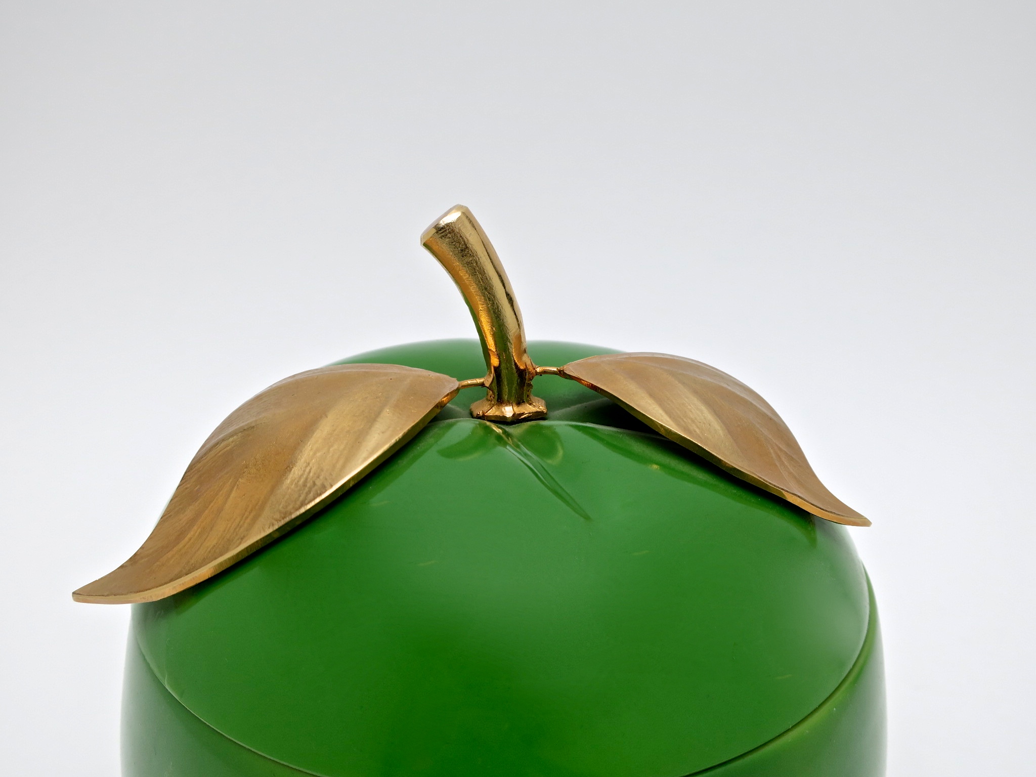 apple ice bucket eisbehälter kühler freddotherm turnwald barware barausstattung bartender cocktails mixology classic bar eccentric kaufmuseum münchen munich barware barausststtung eiszange