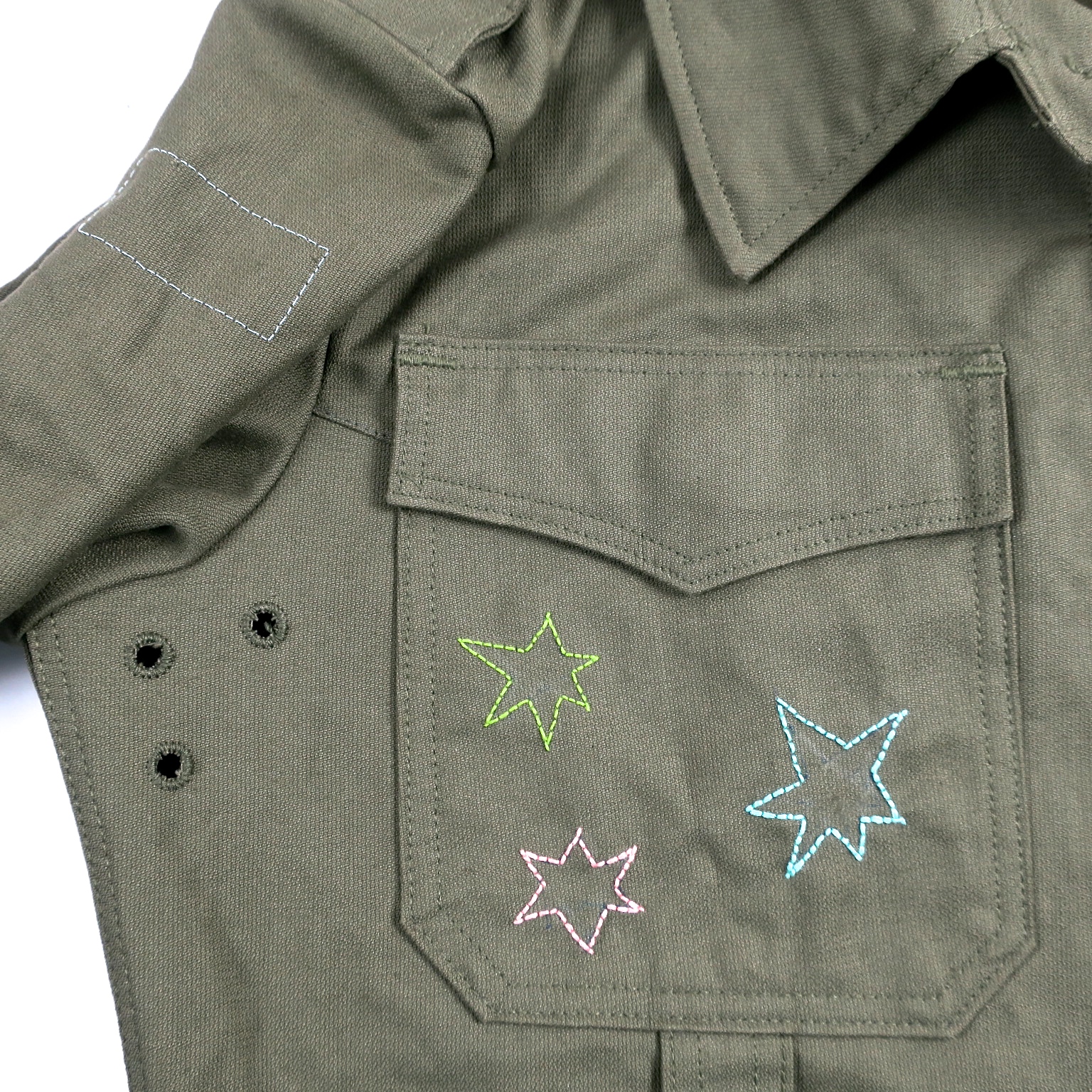 handembroidery youarenotalone kamouflage camo irishsetter trendsetter ethicalfashion slowfashion upcycle preloved ökofashion kaufmuseum heikebruchhausen 