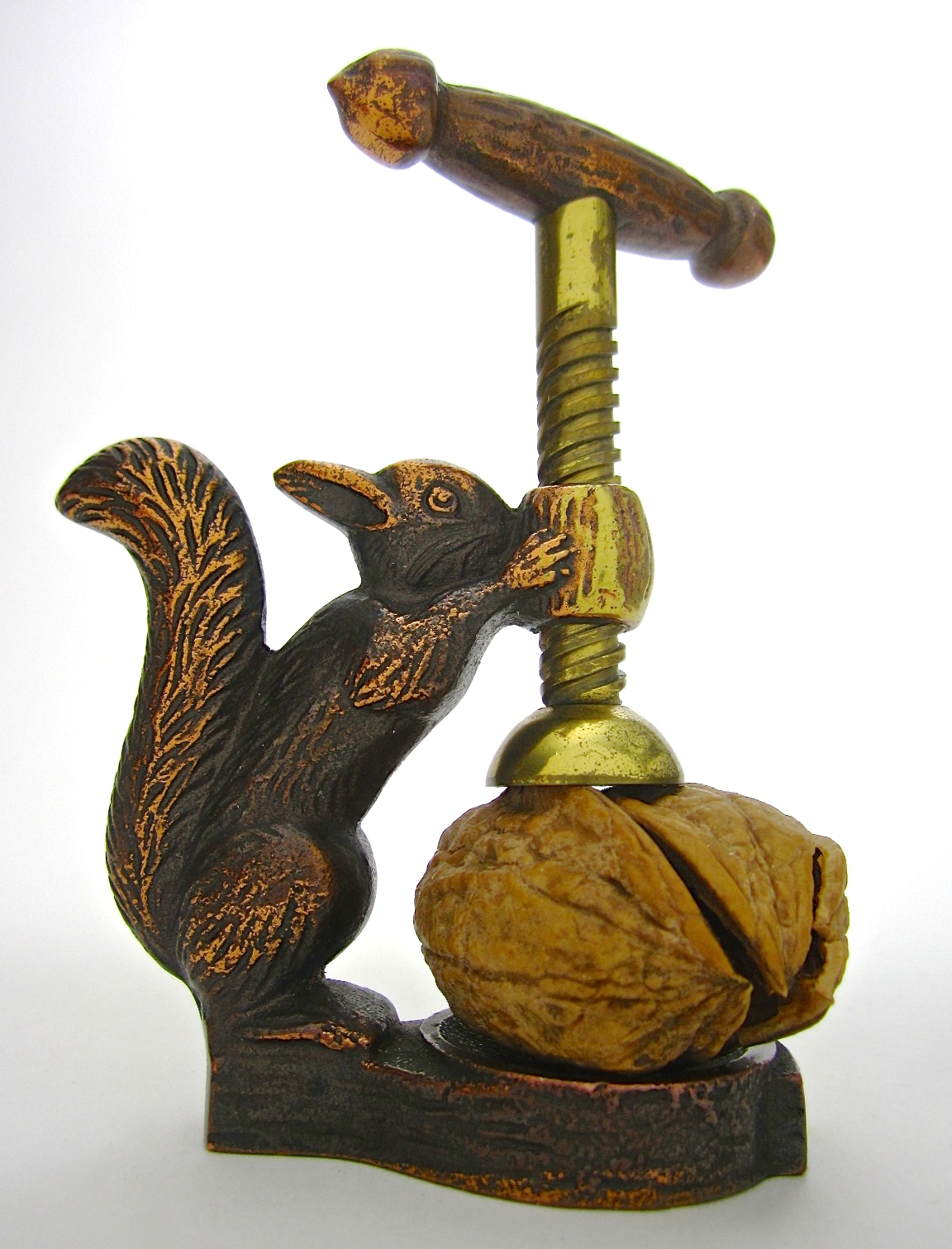 Eichhörnchen walnuss squirrel Nussknacker nutcracker Geschenk vintage designer interior home tableware tafel festtafel weihnachten