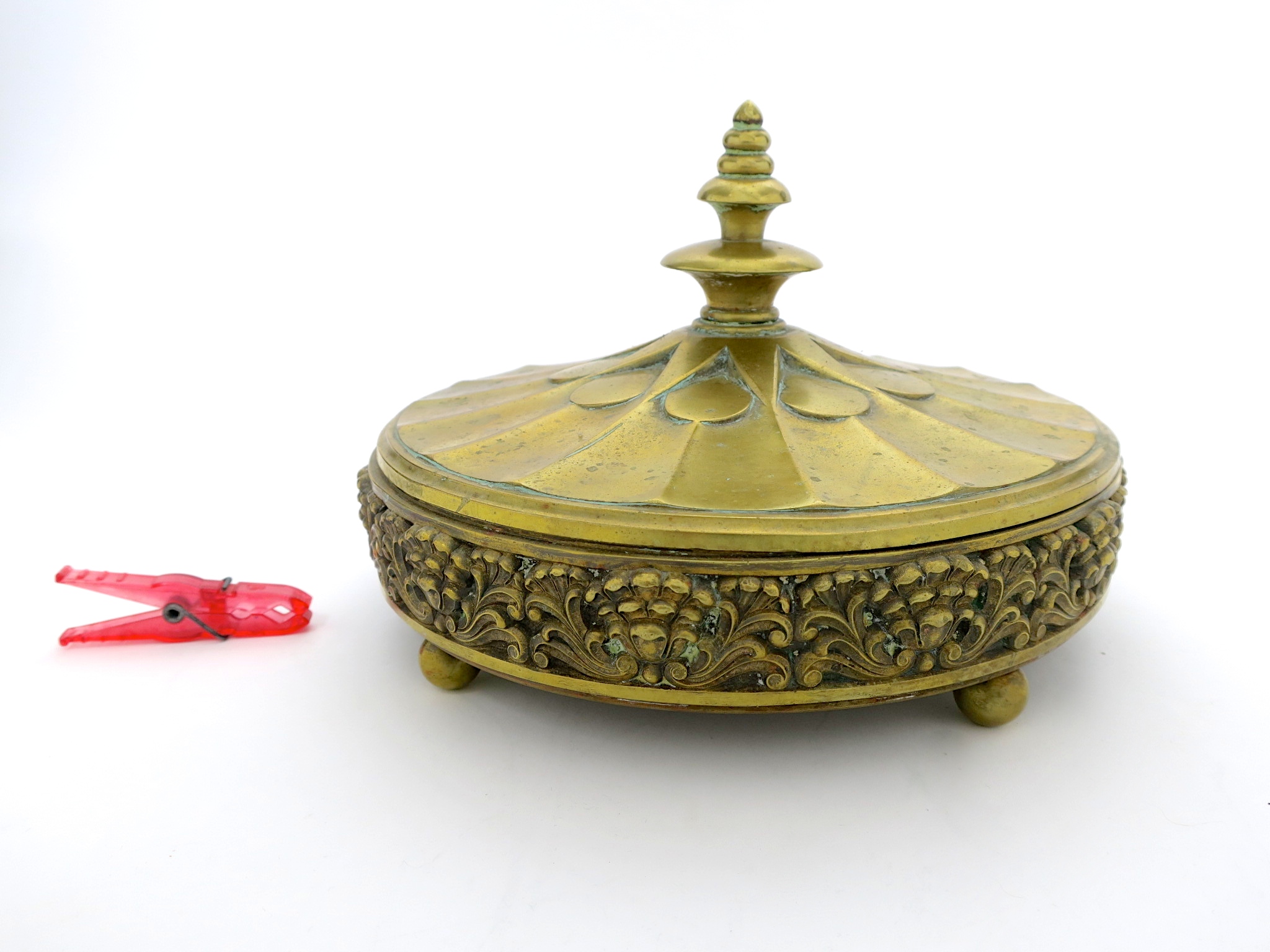 box barock pomp dose Aufbewahrung antik vintage kaufmuseum heikebruchhausen München brass Container Geschenke gifte
