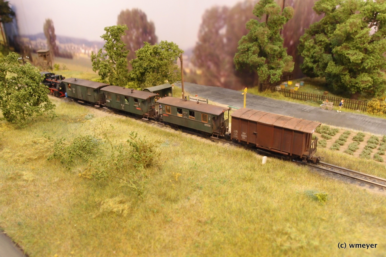 Polnische H0/H0e-Anlage mit Sound und viel Flair