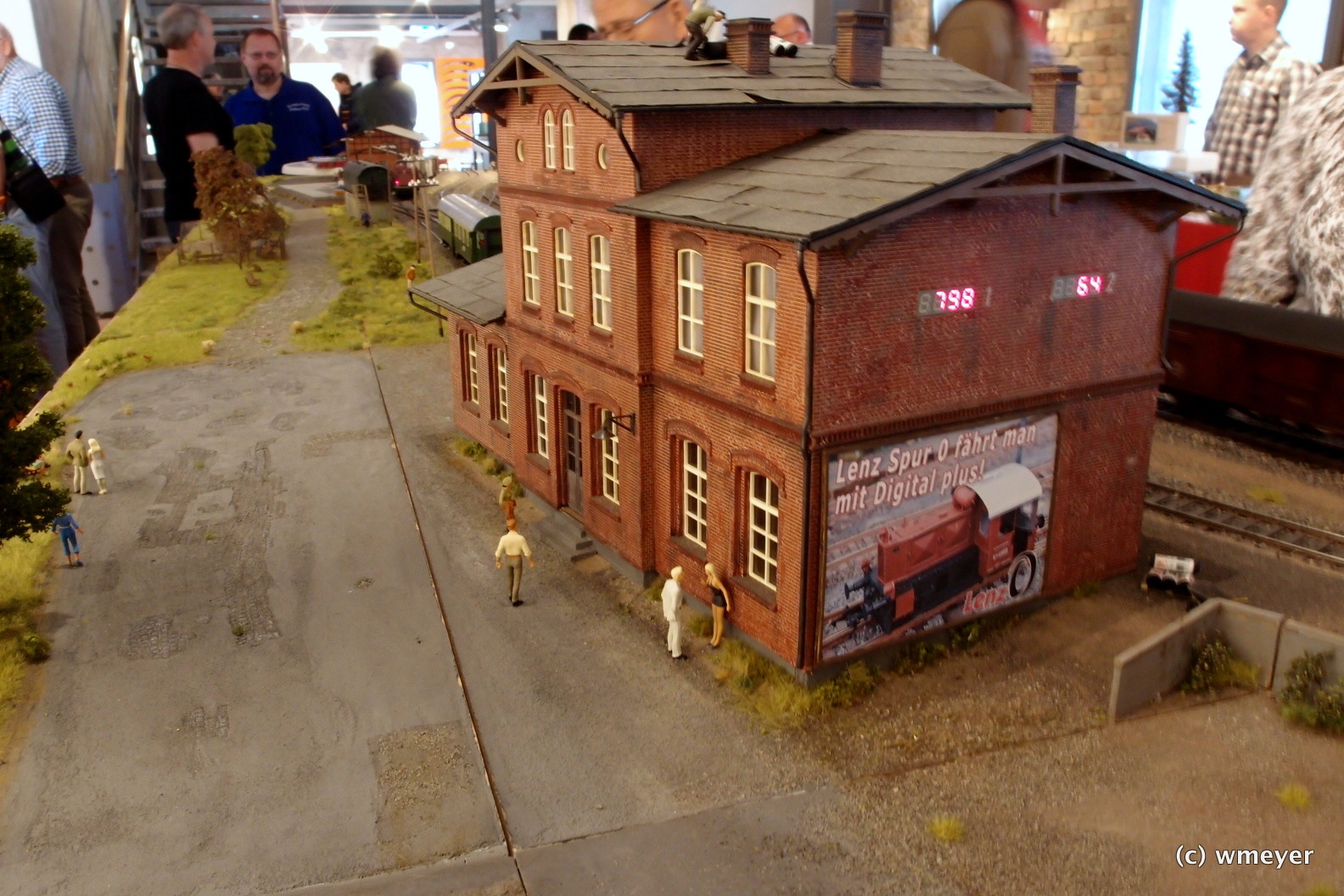Nullingen - Ausstellungsanlage von Lenz
