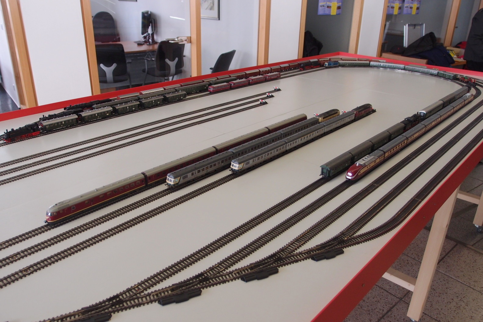 Fiddlyard in ausreichender Größe Modell-Eisenbahn-Freunde Kinzigtal 