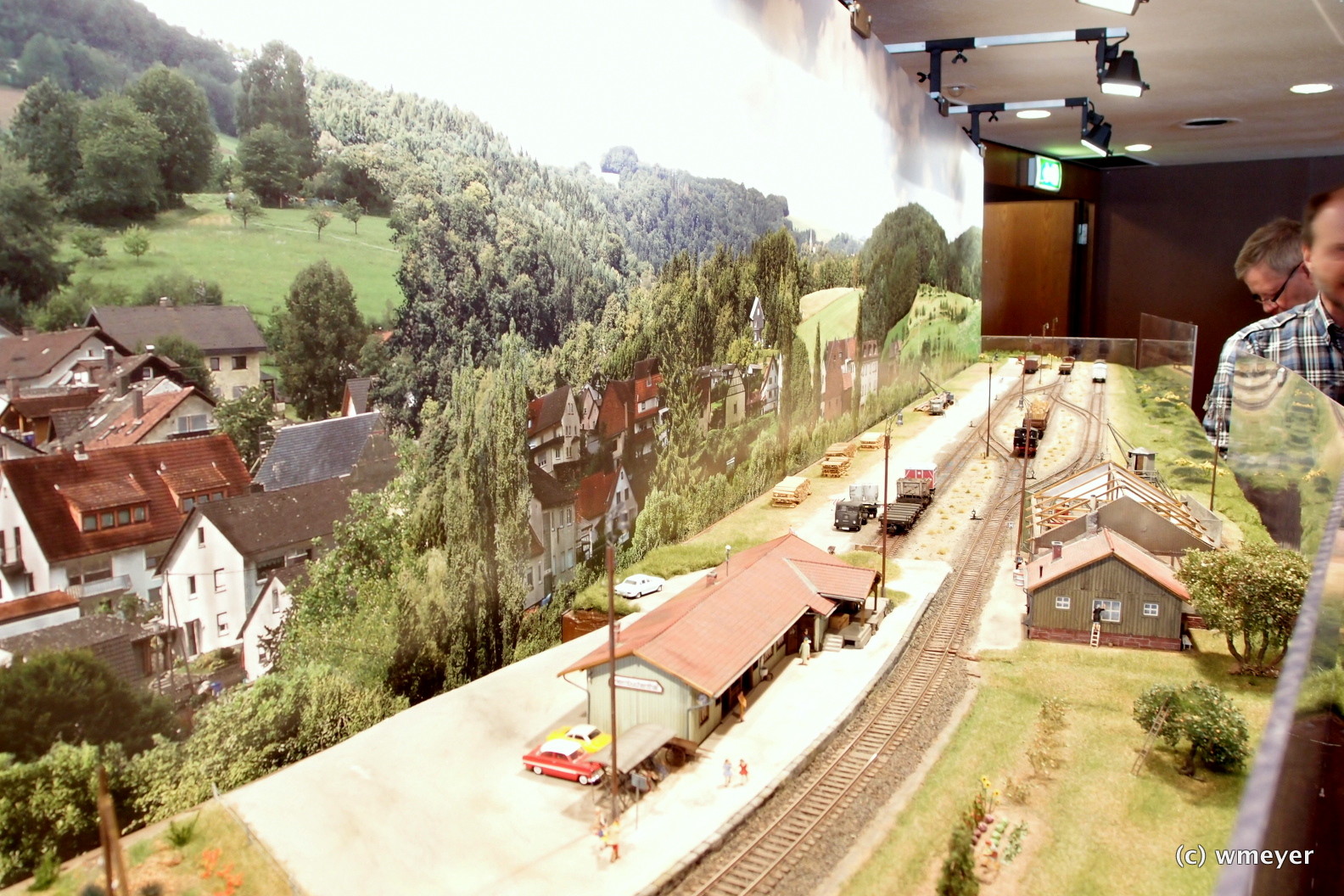 Endbahnhof einer Nebenbahn in H0 mit Jowi Hintergrund (Mein Favorit)