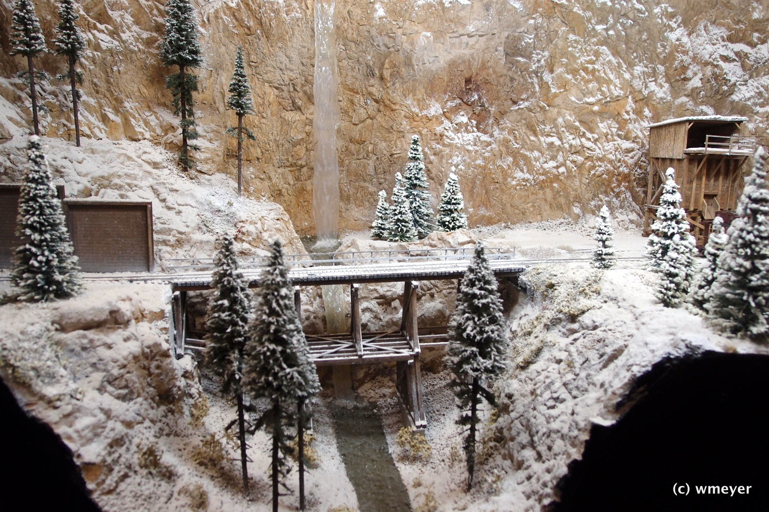 Amerikanische Bahn im ersten Schnee