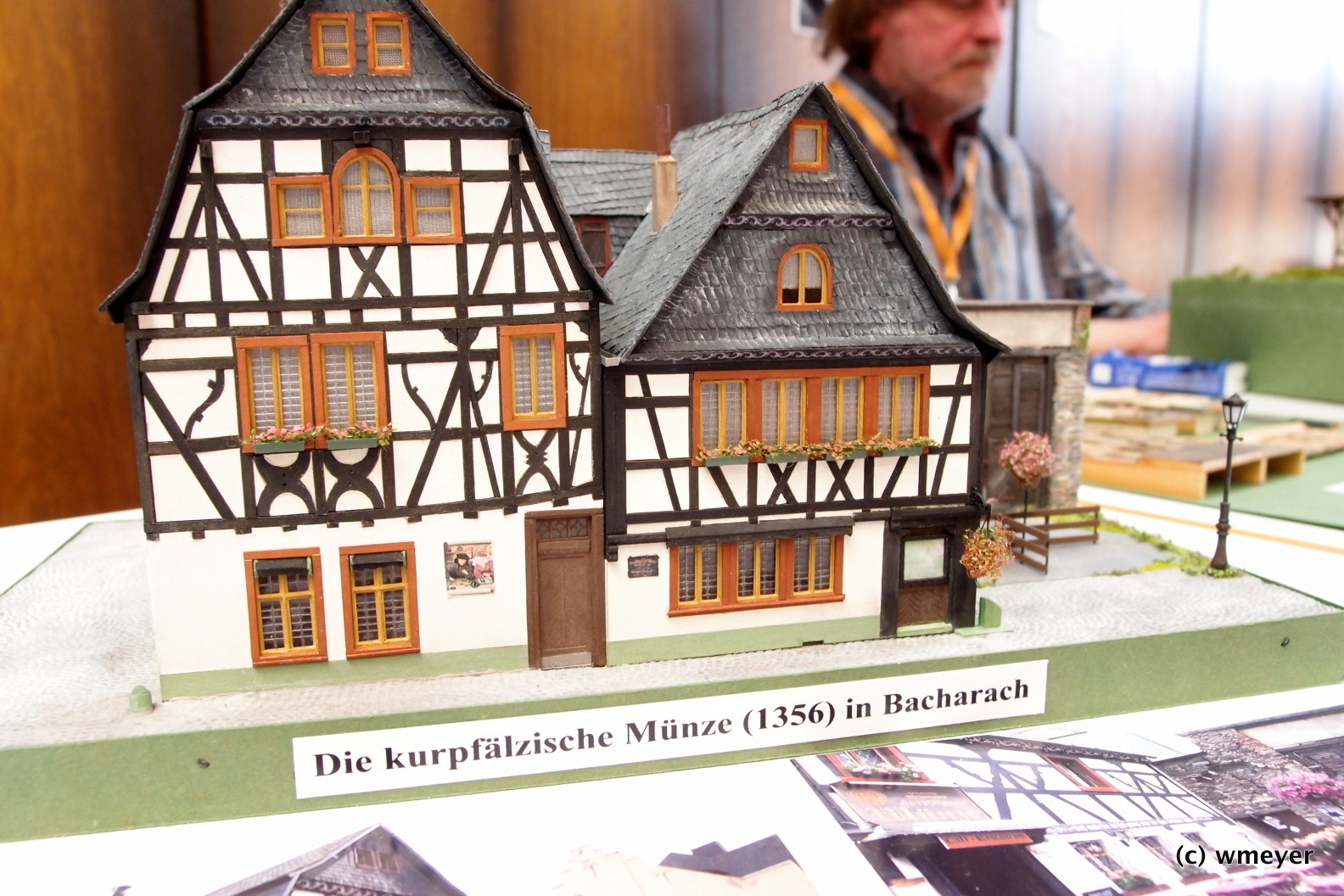 Perfekter Fachwerk-Modellbau in H0