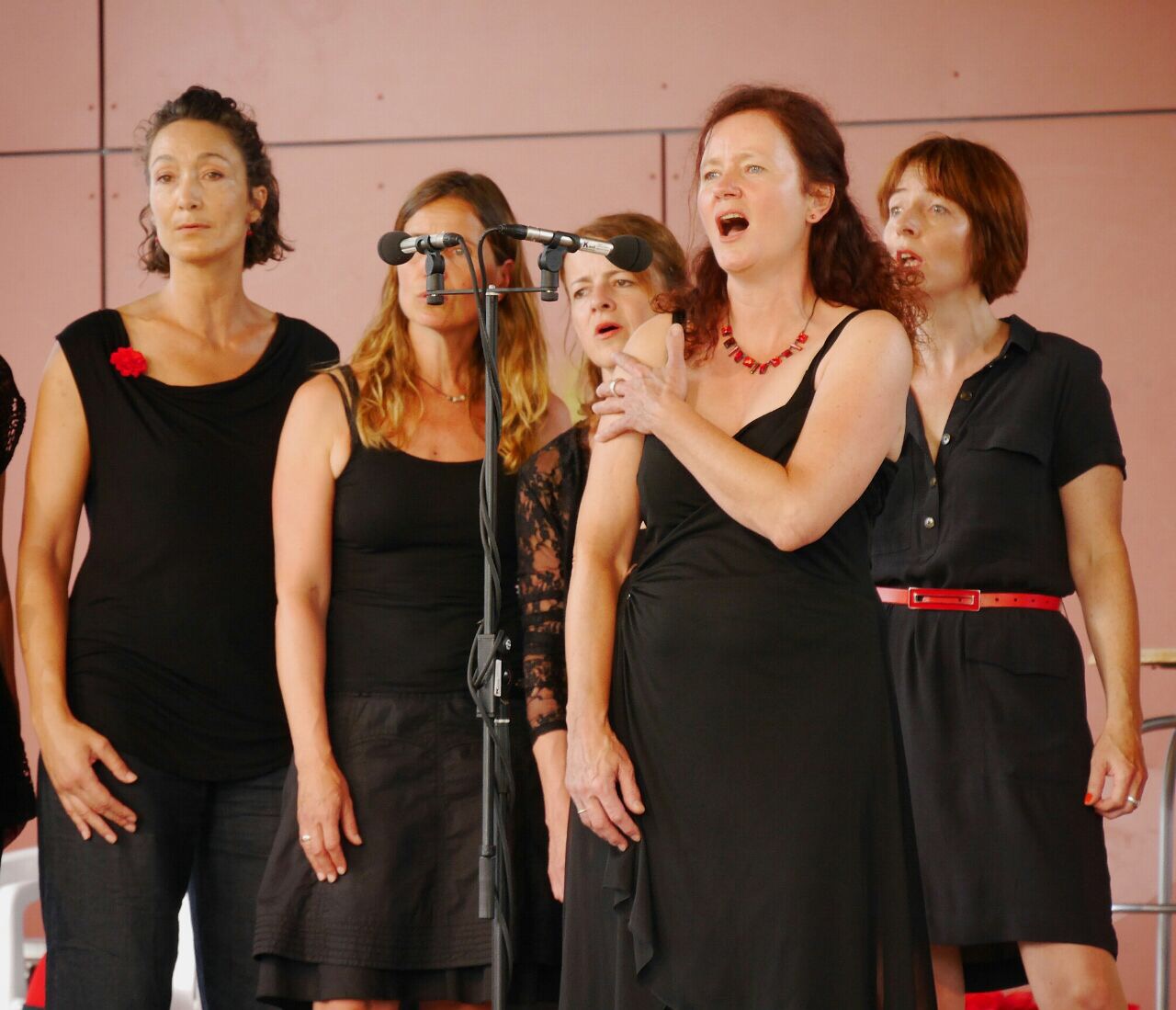 Frauenchor Intakt beim Fete de la Musique Weingarten