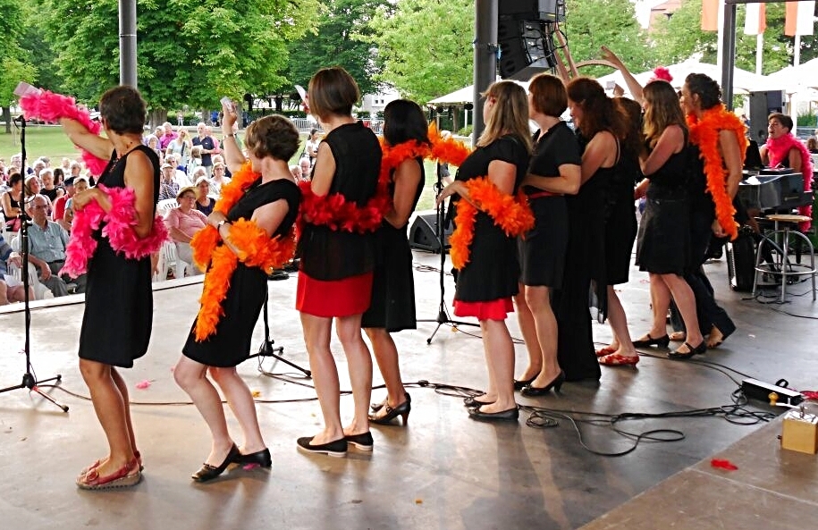 Frauenchor Intakt beim Fete de la Musique Weingarten