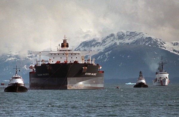 【記事】ラッコと原油流出：エクソン・バルディーズ号原油流出事故から25年 | The Exxon Valdez Oil Spill: 25 Years Ago Today