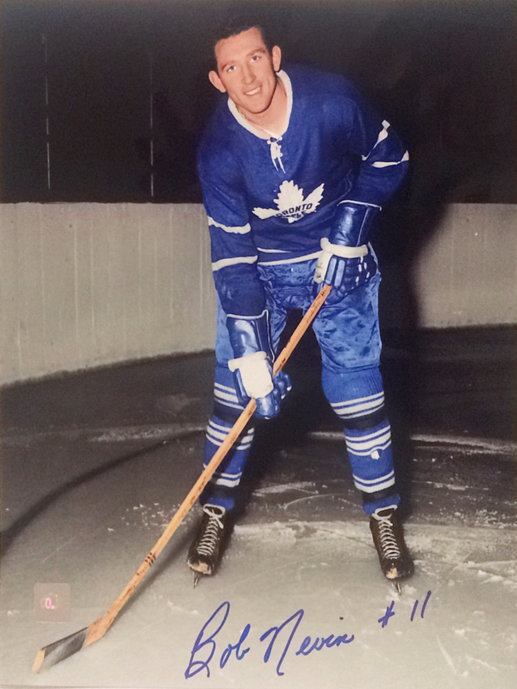 Autograph Bob Nevin Autogramm