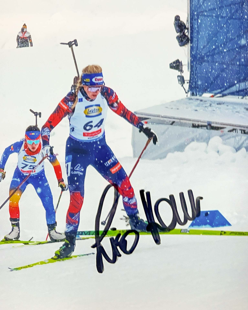 Autograph Lisa Theresa Hauser