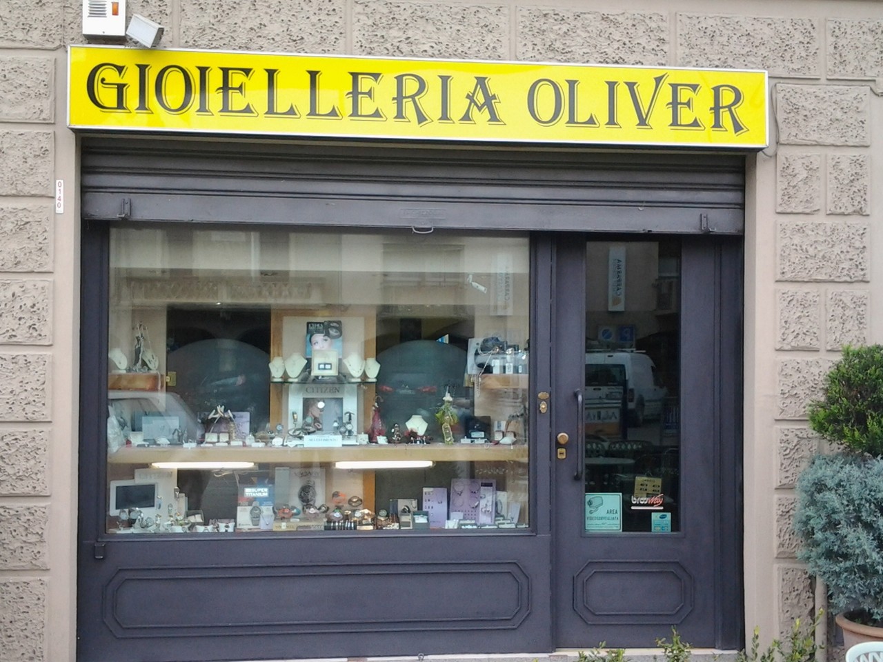 SEDE GIOIELLERIA OLIVER PIADENA 