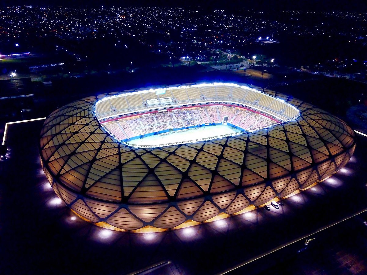 El estadio de futobol (foto tomada de Wikipedia)