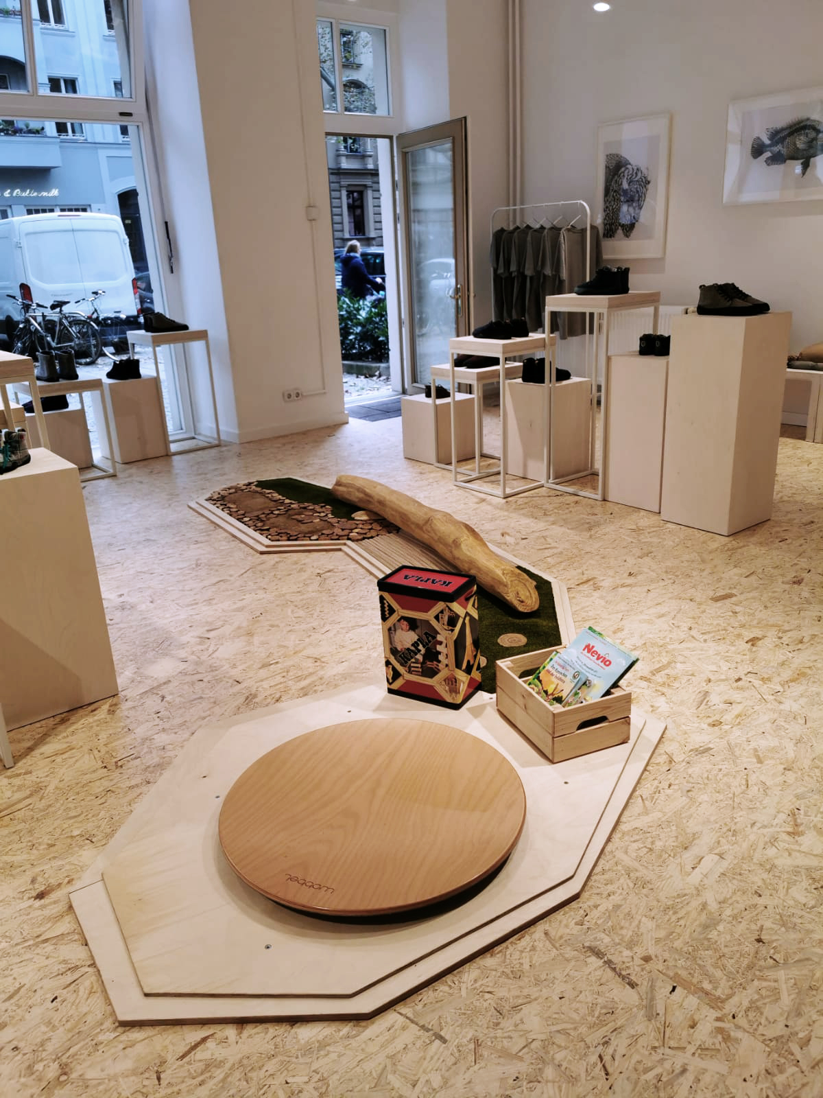 Wildling-Shoes Testpfad Showroom Berlin