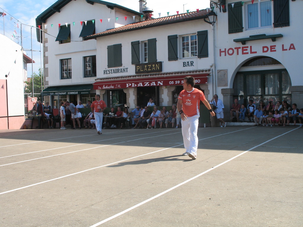 Place d'Ascain