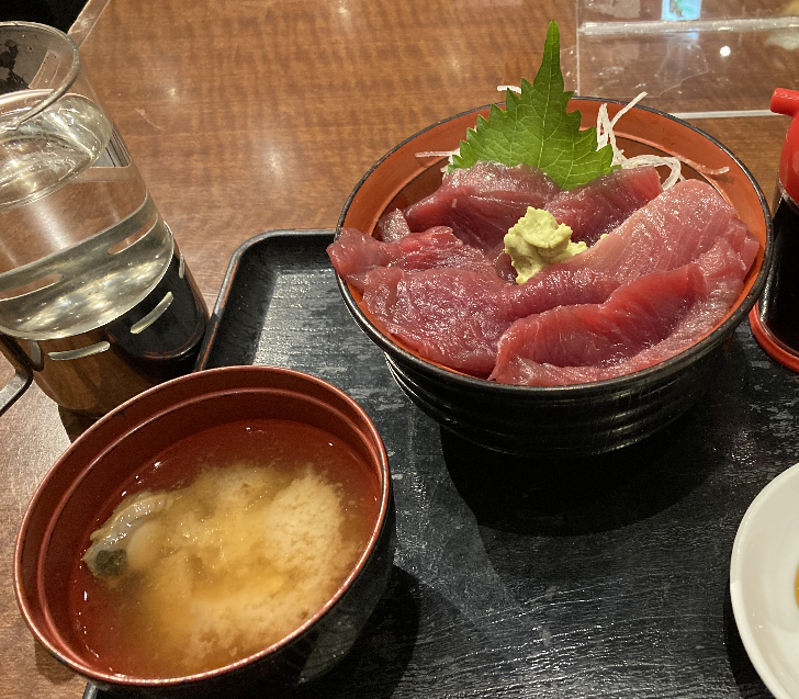 青森でマグロ丼