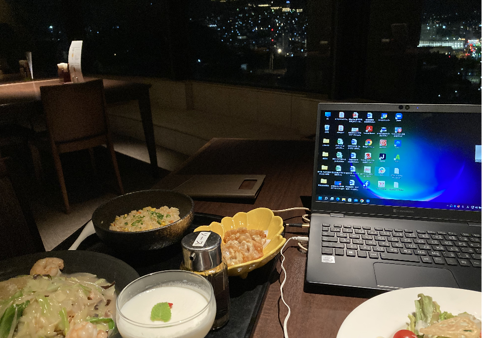 新幹線開業で活気づいていました（長崎市）