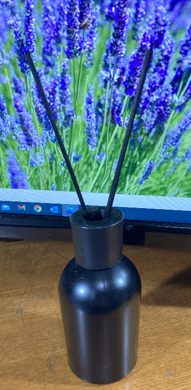 この黒いボトルはなに？