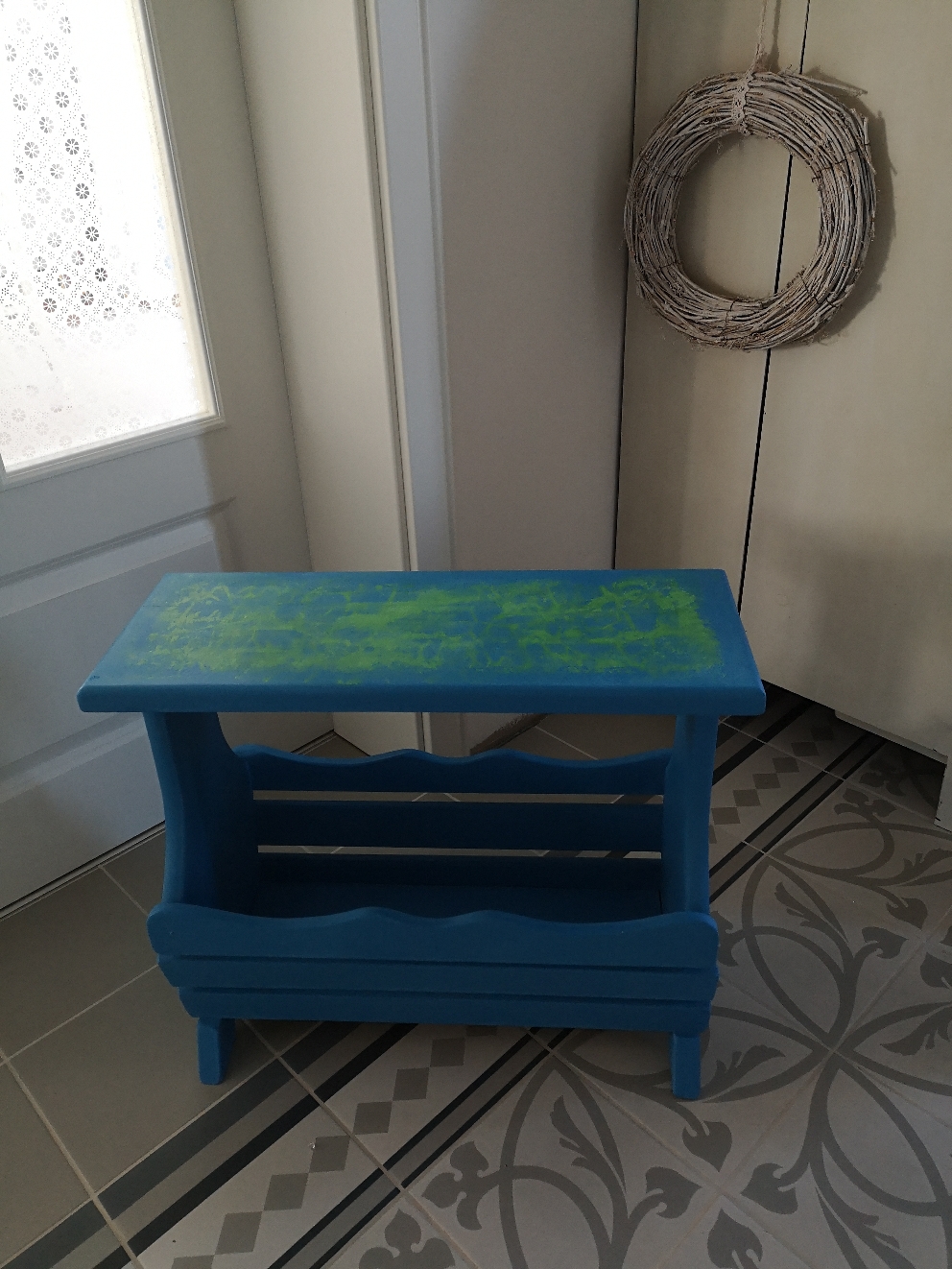 Nachher. Farbe Annie Sloan "Giverny", Frottage-Technik "Antibes Green"