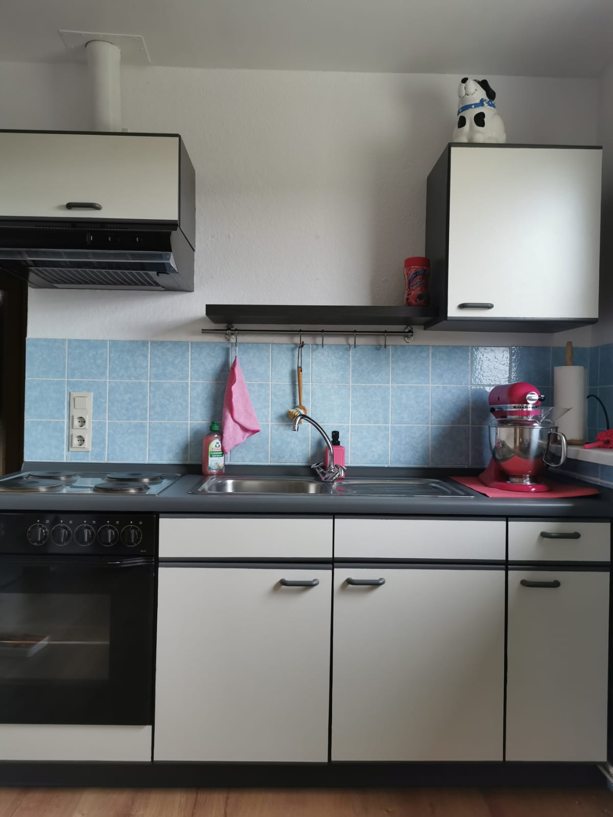 Nachher. Die Kundin wollte lediglich die braune Farbe entfernen. Getan mit "Pewter"