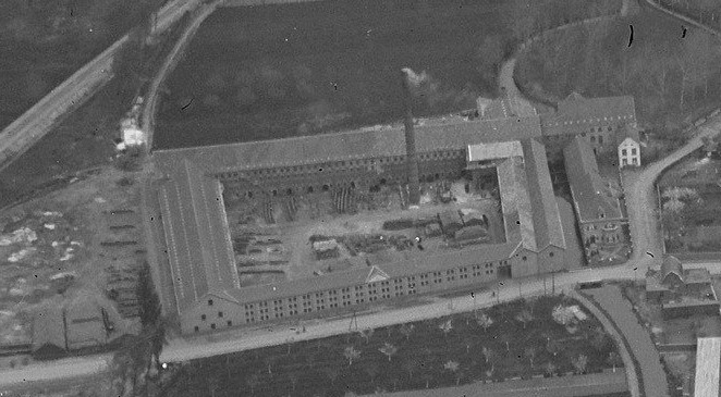 Luchtfoto van de Valk fabriek, circa 1920 (bron: nimh.nl).