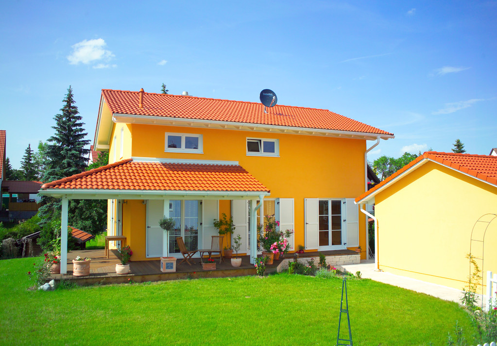 Satteldach mit überdachter Terrasse