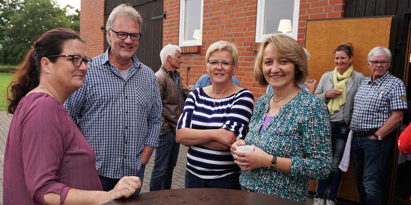 Grillfest mit Bingo spielen