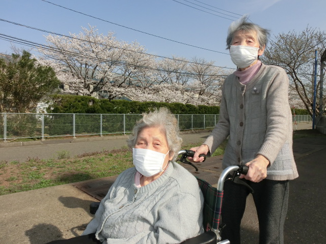 お散歩に来て、良かったです！（しおさいの里ショートステイ）