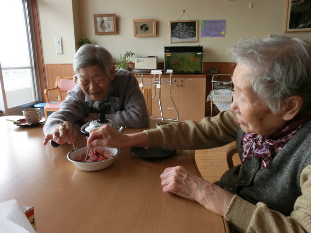 お茶請けにピッタリ。話も弾みます