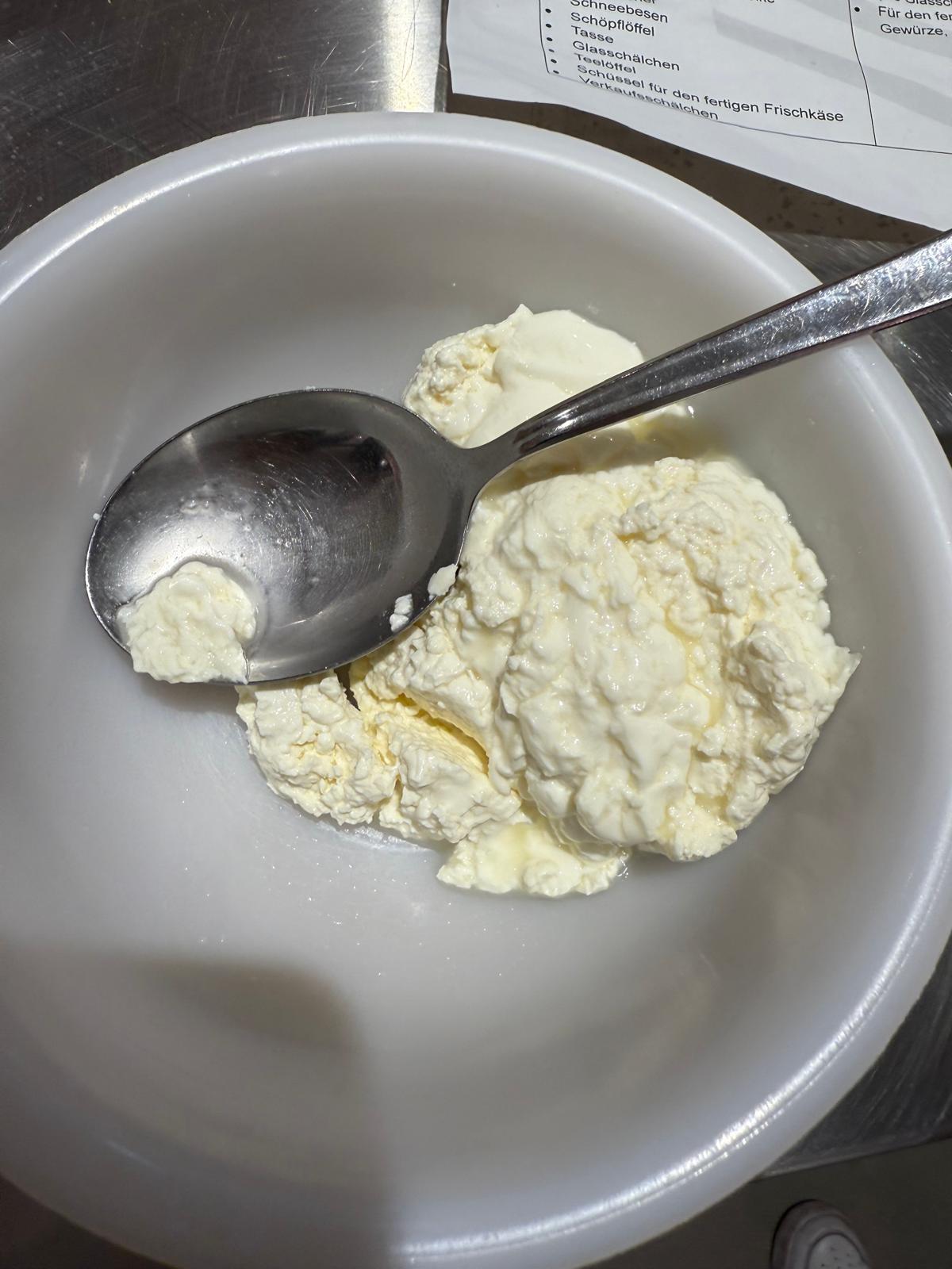 Abtropfen der Molke