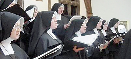 Last week, the order came down from the Vatican. American nuns will have none of it. (photo: Addicting Info)