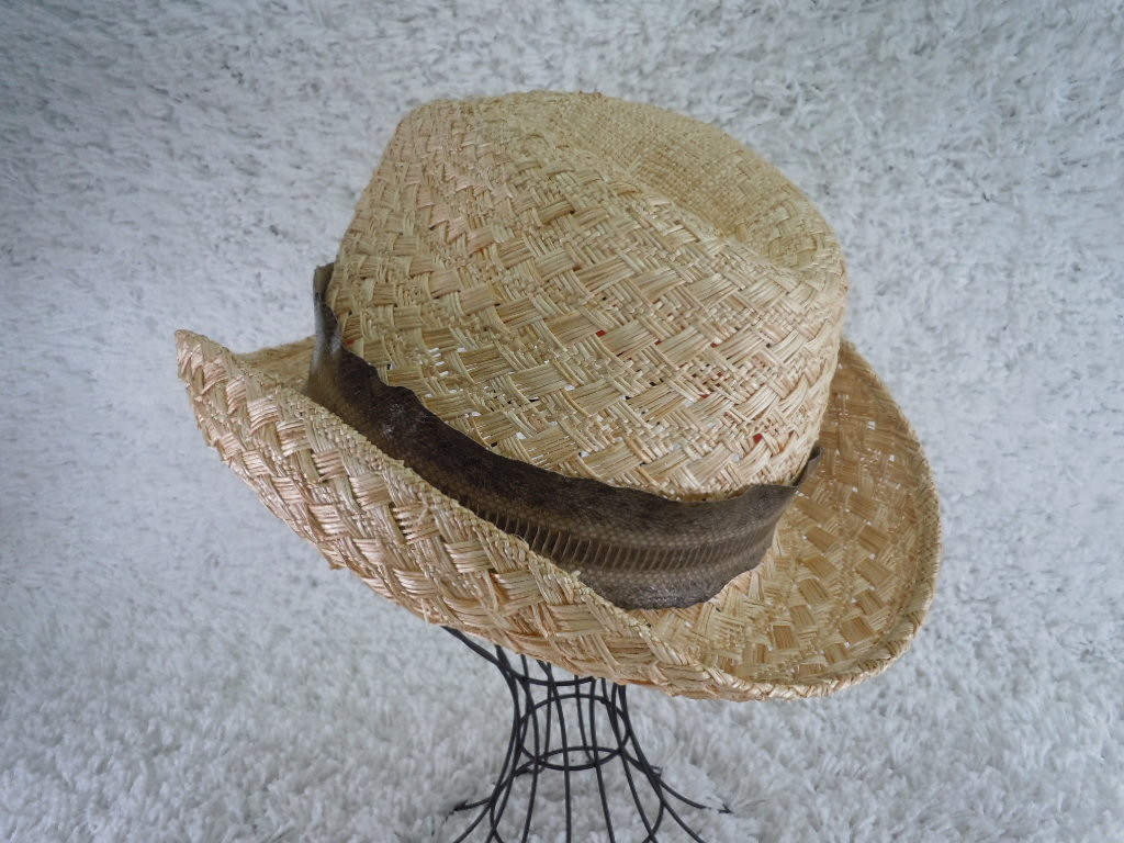 Cha cha’s house of ill repute 帽子58cm