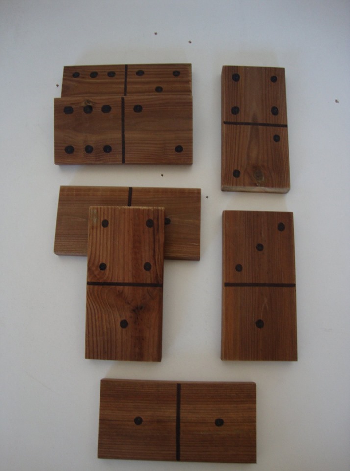 DOMINO DE MADERA ( exterior ) 