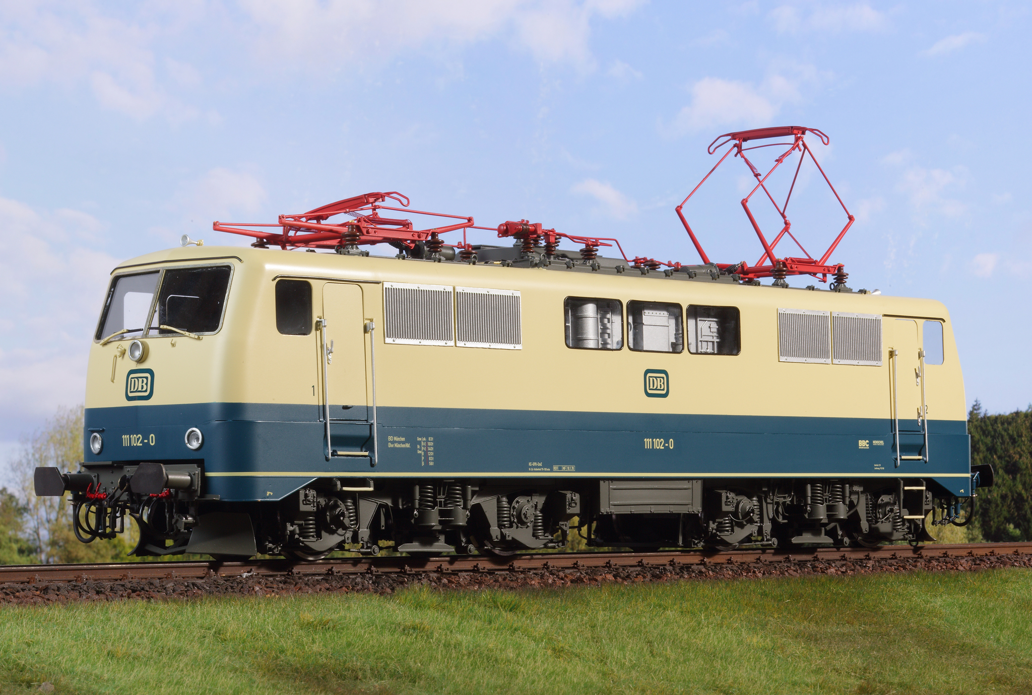 Spur 1 Lokomotive Baureihe 111 (Handmuster) ozeanblau/elfenbein