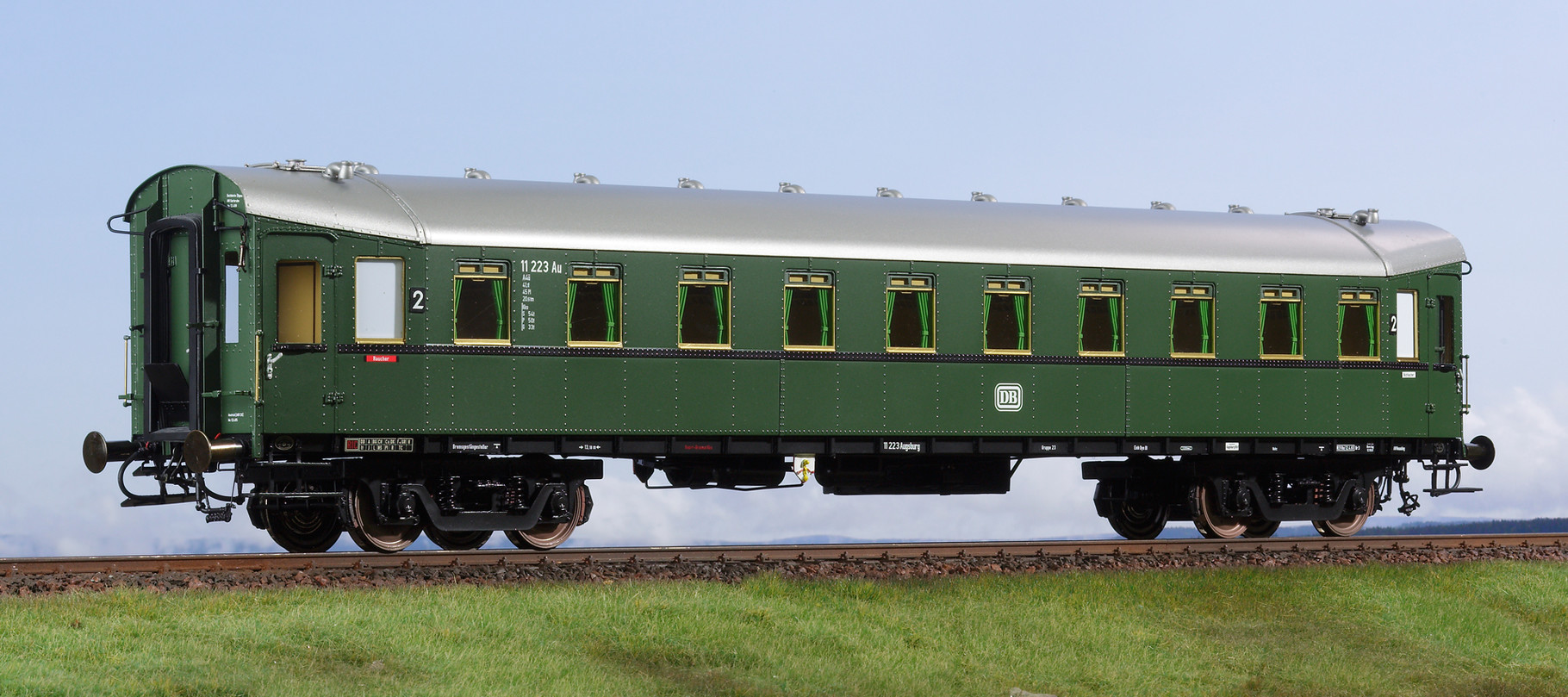 DB Hechtwagen, 2. Klasse (Bild zeigt Spur 1-Modell)