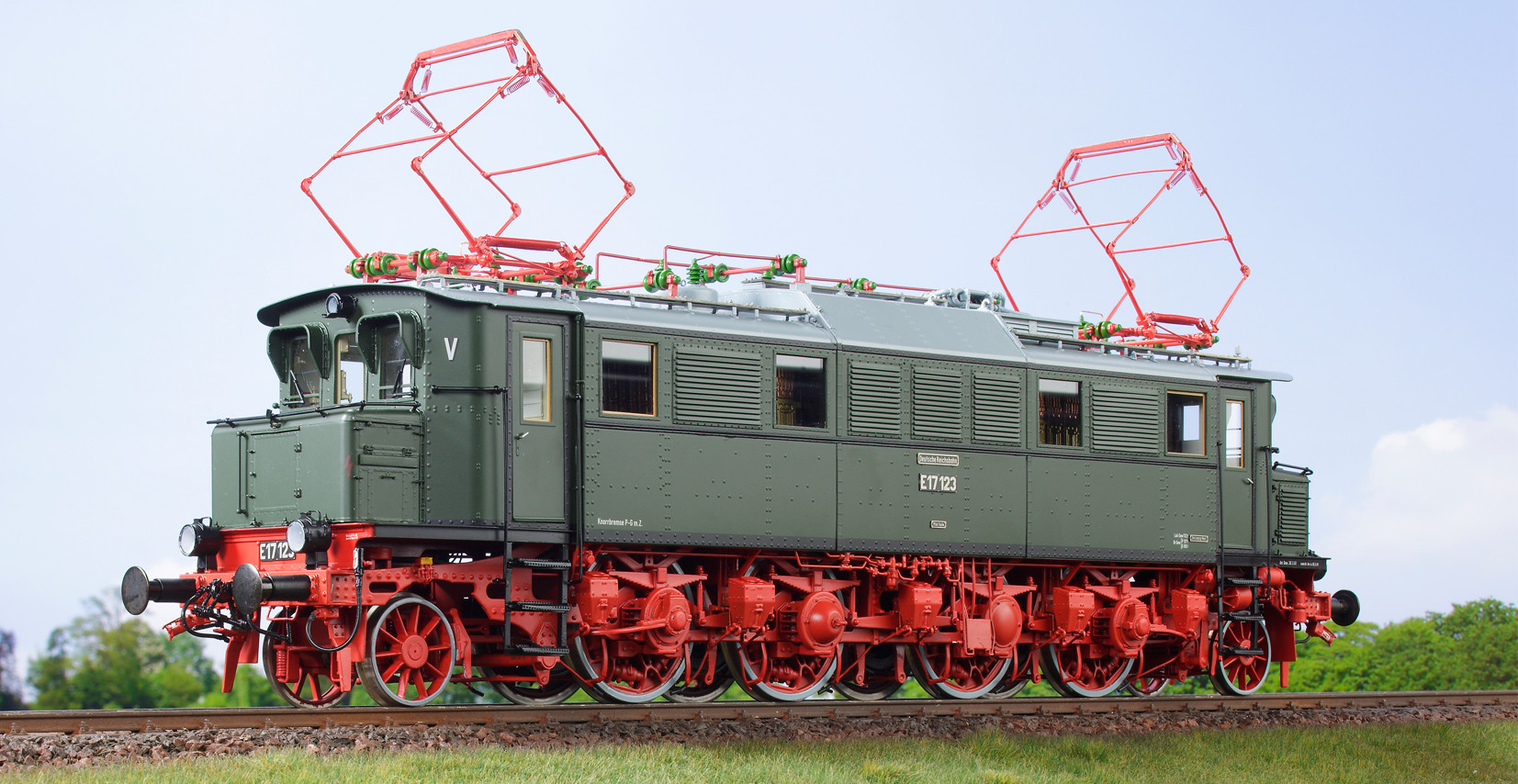 Spur 1 Lokomotive Baureihe E 17 123 Epoche IIIb DRo flaschengrün