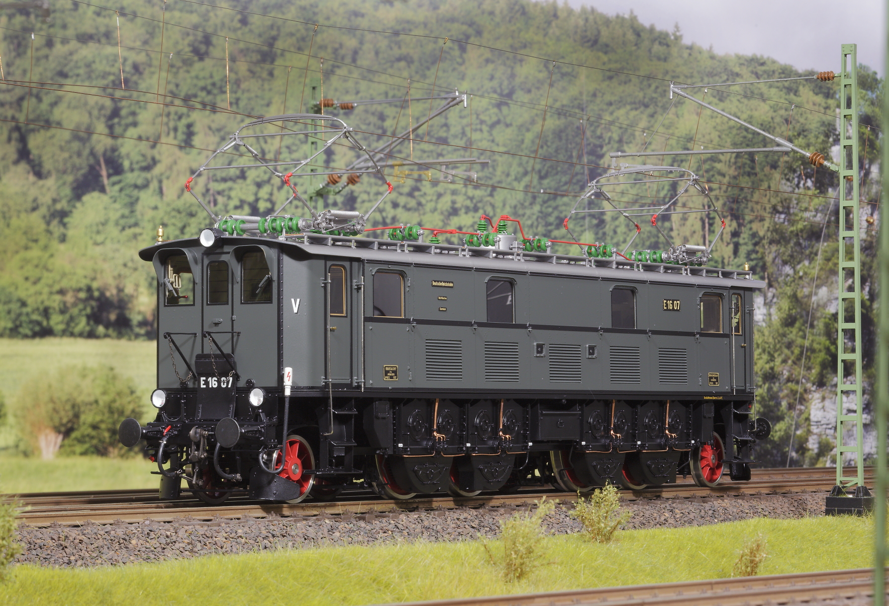 Spur 1 Lokomotive Baureihe E 16 07 Epoche IIb blaugrau
