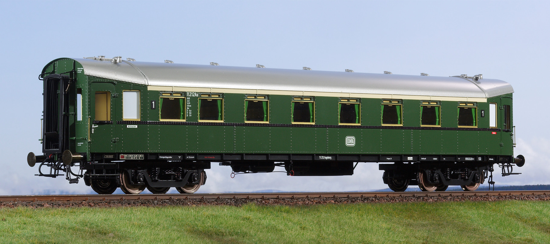 DB Hechtwagen, 1. Klasse (Bild zeigt Spur 1-Modell)