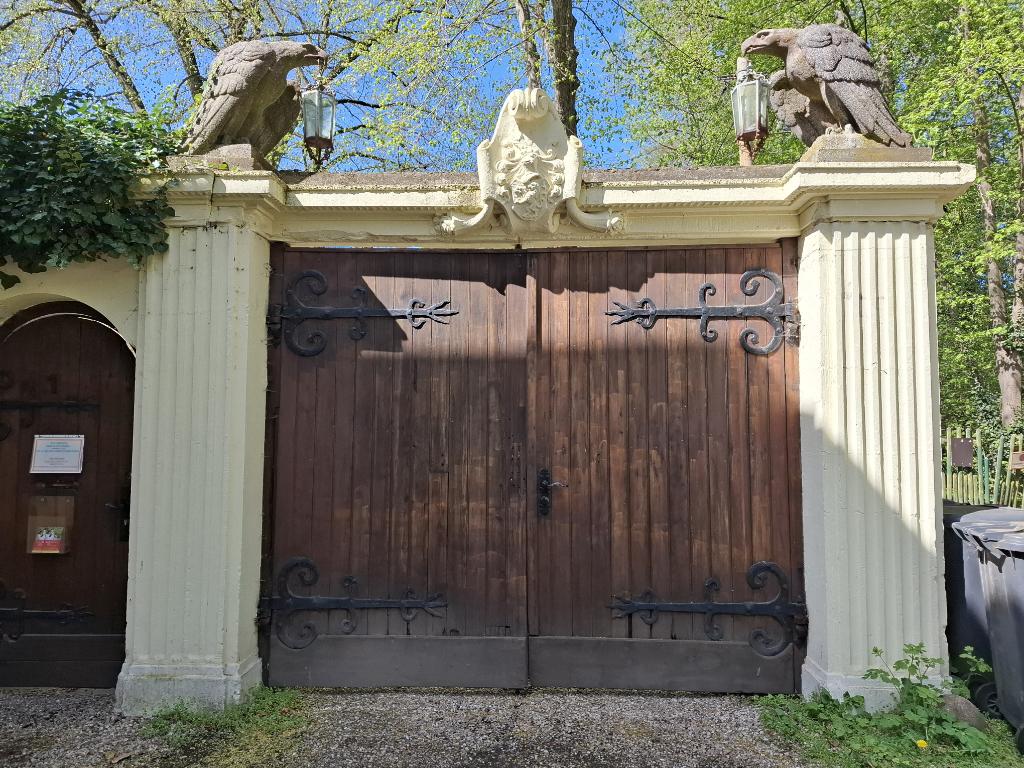 Eingang Gut Schloss Golm
