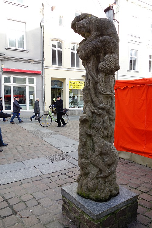 Markt Skulptur. 