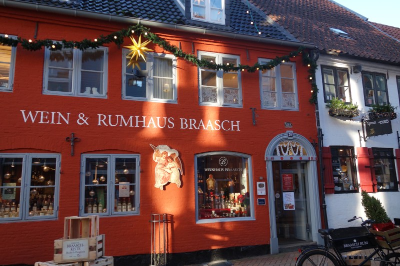 Wein & Rumhaus in der Roten Strasse.
