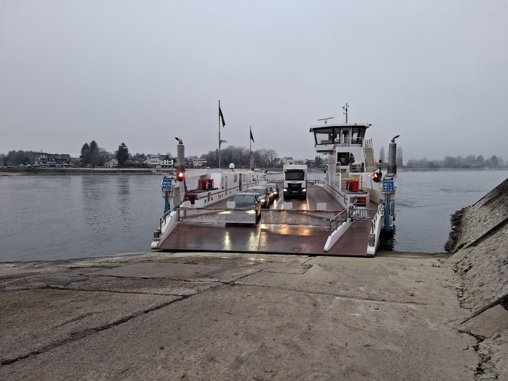 Rheinfähre Kripp - Linz